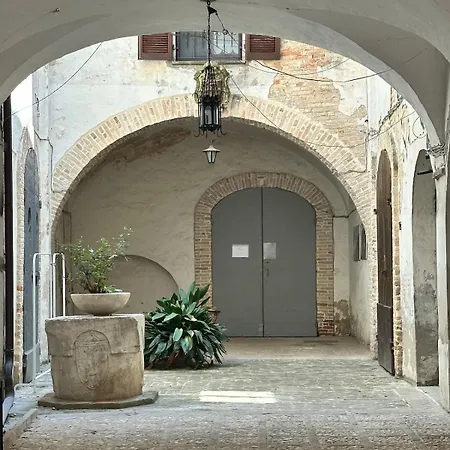 Boutique -old Town - Palace