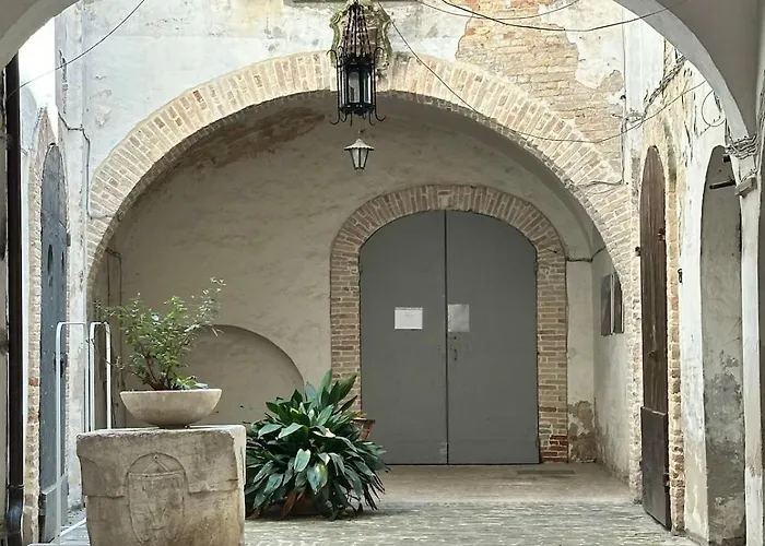 Boutique -old Town - Palace